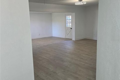 Casa en alquiler en Daytona Beach, Florida, 3 dormitorios, 146.04 m2 № 2237743 - foto 4