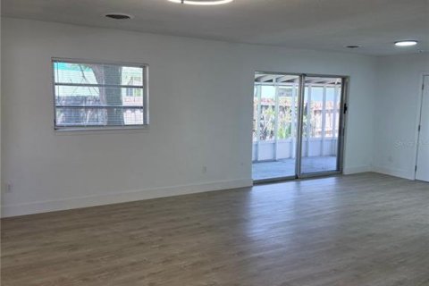 Casa en alquiler en Daytona Beach, Florida, 3 dormitorios, 146.04 m2 № 2237743 - foto 12