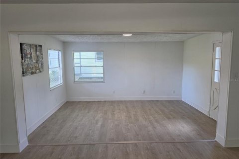 Casa en alquiler en Daytona Beach, Florida, 3 dormitorios, 146.04 m2 № 2237743 - foto 8