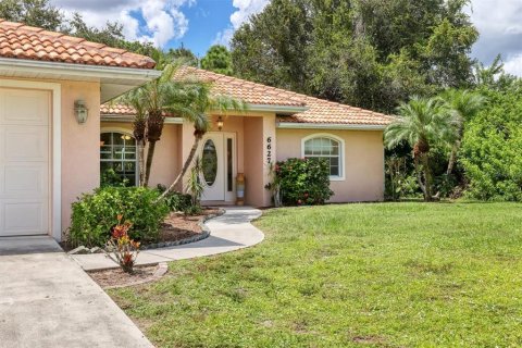 Villa ou maison à vendre à Port Charlotte, Floride: 3 chambres, 157.84 m2 № 1898765 - photo 8