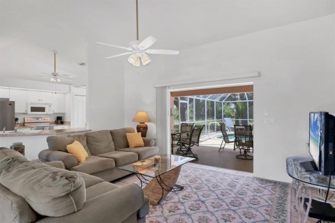 Villa ou maison à vendre à Port Charlotte, Floride: 3 chambres, 157.84 m2 № 1898765 - photo 11