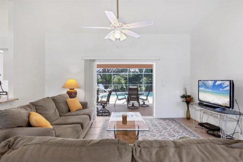 Villa ou maison à vendre à Port Charlotte, Floride: 3 chambres, 157.84 m2 № 1898765 - photo 12