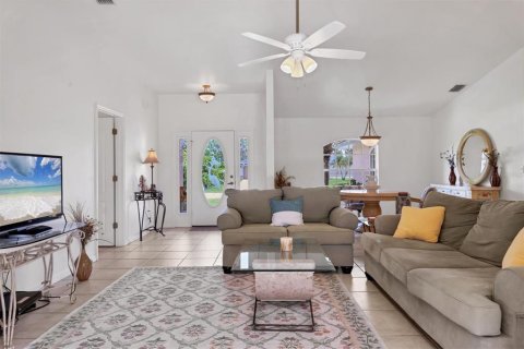 Villa ou maison à vendre à Port Charlotte, Floride: 3 chambres, 157.84 m2 № 1898765 - photo 14