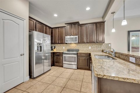 Touwnhouse à louer à Davenport, Floride: 3 chambres, 151.62 m2 № 2347771 - photo 6