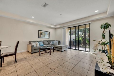 Touwnhouse à louer à Davenport, Floride: 3 chambres, 151.62 m2 № 2347771 - photo 12
