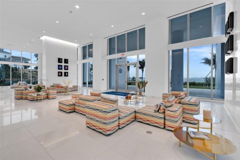 Condo in Miami, Florida, 1 bedroom  № 1897256 - photo 26