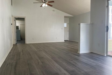 Casa en alquiler en Orlando, Florida, 3 dormitorios, 111.67 m2 № 1918092 - foto 5