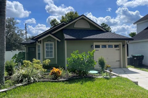 Casa en alquiler en Orlando, Florida, 3 dormitorios, 111.67 m2 № 1918092 - foto 1