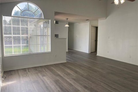 Casa en alquiler en Orlando, Florida, 3 dormitorios, 111.67 m2 № 1918092 - foto 3