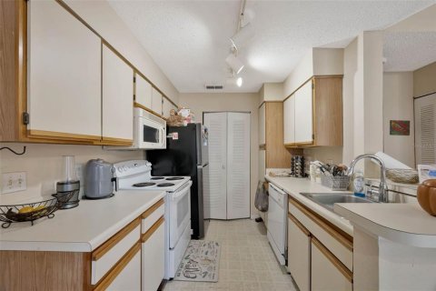Copropriété à vendre à Orlando, Floride: 2 chambres, 86.77 m2 № 1626506 - photo 14