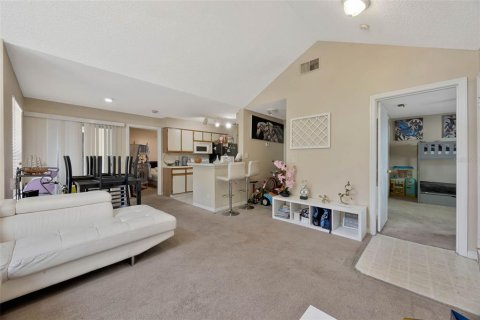 Copropriété à vendre à Orlando, Floride: 2 chambres, 86.77 m2 № 1626506 - photo 9