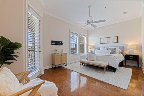 Touwnhouse à vendre à Tampa, Floride: 4 chambres, 261.06 m2 № 2098119 - photo 30