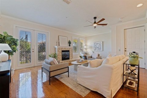 Touwnhouse à vendre à Tampa, Floride: 4 chambres, 261.06 m2 № 2098119 - photo 16