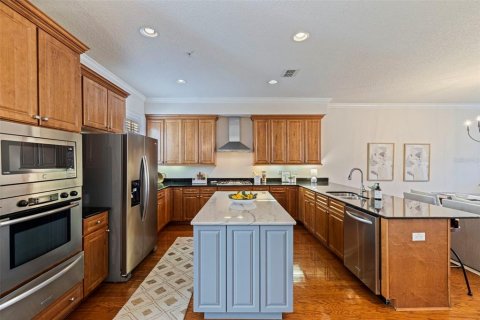 Touwnhouse à vendre à Tampa, Floride: 4 chambres, 261.06 m2 № 2098119 - photo 27