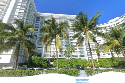 Condominio en venta en Miami Beach, Florida, 1 dormitorio, 72.56 m2 № 2182448 - foto 8