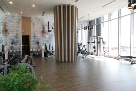 Condo in Hollywood, Florida, 2 bedrooms  № 2023110 - photo 30