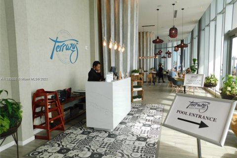 Condo in Hollywood, Florida, 2 bedrooms  № 2023110 - photo 29