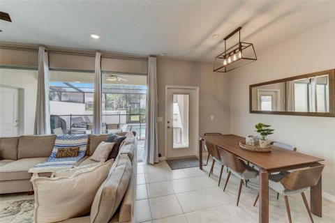 Touwnhouse à vendre à Davenport, Floride: 5 chambres, 211.91 m2 № 1386356 - photo 13