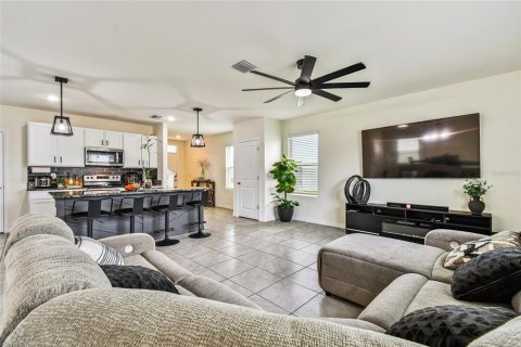 House in Wesley Chapel, Florida 4 bedrooms, 209.96 sq.m. № 1870194 - photo 10