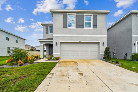 House in Wesley Chapel, Florida 4 bedrooms, 209.96 sq.m. № 1870194 - photo 1