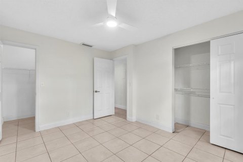 Condo in Coral Springs, Florida, 2 bedrooms № 2262870 - photo 29
