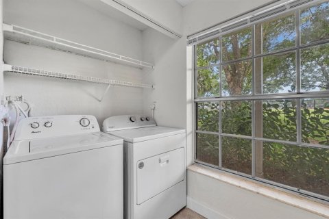 Condo in Coral Springs, Florida, 2 bedrooms № 2262870 - photo 6