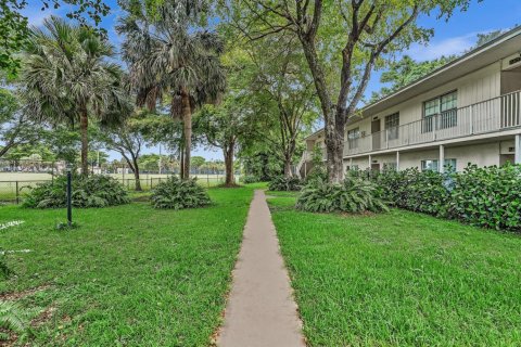 Condo in Coral Springs, Florida, 2 bedrooms  № 2262870