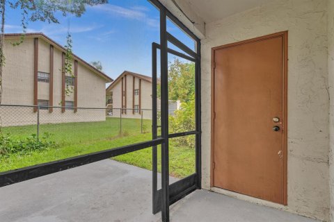 Condo in Coral Springs, Florida, 2 bedrooms № 2262870 - photo 17