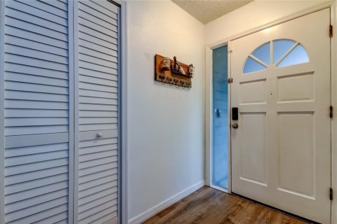 Casa en venta en New Port Richey, Florida, 3 dormitorios, 180.23 m2 № 1796852 - foto 3