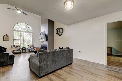 Casa en venta en New Port Richey, Florida, 3 dormitorios, 180.23 m2 № 1796852 - foto 9