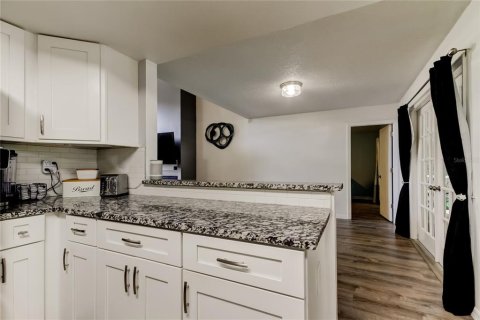 Casa en venta en New Port Richey, Florida, 3 dormitorios, 180.23 m2 № 1796852 - foto 18