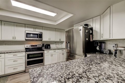 Casa en venta en New Port Richey, Florida, 3 dormitorios, 180.23 m2 № 1796852 - foto 13