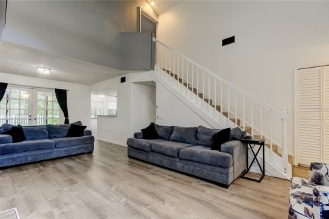 Casa en venta en New Port Richey, Florida, 3 dormitorios, 180.23 m2 № 1796852 - foto 6