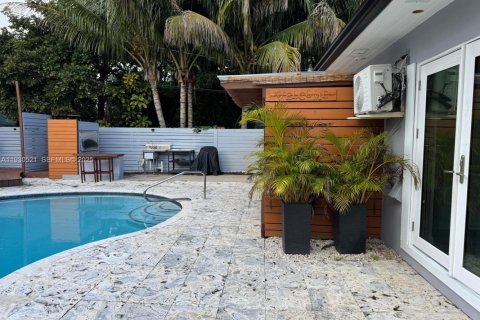 Villa ou maison à louer à Biscayne Park, Floride: 3 chambres, 158.68 m2 № 1989267 - photo 23