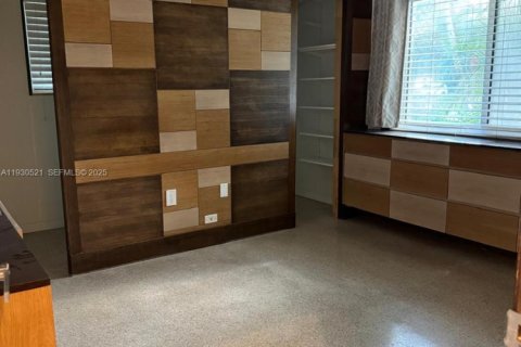 Villa ou maison à louer à Biscayne Park, Floride: 3 chambres, 158.68 m2 № 1989267 - photo 17