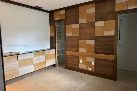 Villa ou maison à louer à Biscayne Park, Floride: 3 chambres, 158.68 m2 № 1989267 - photo 18