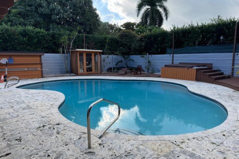 Villa ou maison à louer à Biscayne Park, Floride: 3 chambres, 158.68 m2 № 1989267 - photo 24