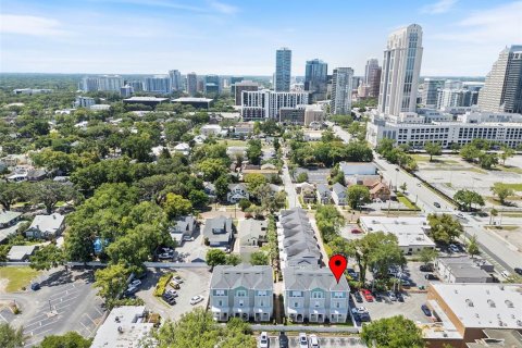 Townhouse in Orlando, Florida 3 bedrooms, 168.8 sq.m. № 1723379 - photo 3
