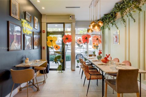 Купить коммерческую недвижимость в Корал-Гейблс, Флорида № 1961341 - фото 5