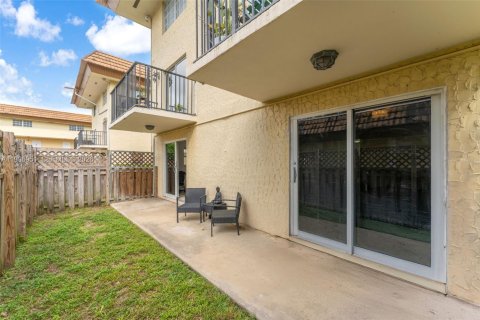 Condominio en venta en Miami, Florida, 2 dormitorios, 105.91 m2 № 2058959 - foto 16