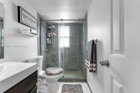 Condominio en venta en Miami, Florida, 2 dormitorios, 105.91 m2 № 2058959 - foto 13