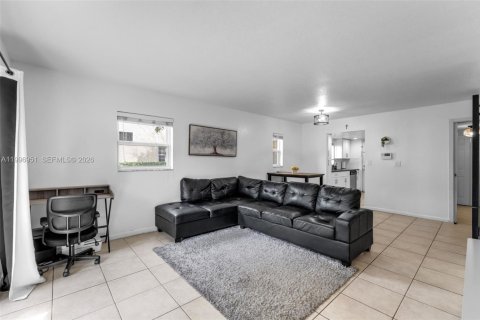 Condominio en venta en Miami, Florida, 2 dormitorios, 105.91 m2 № 2058959 - foto 4