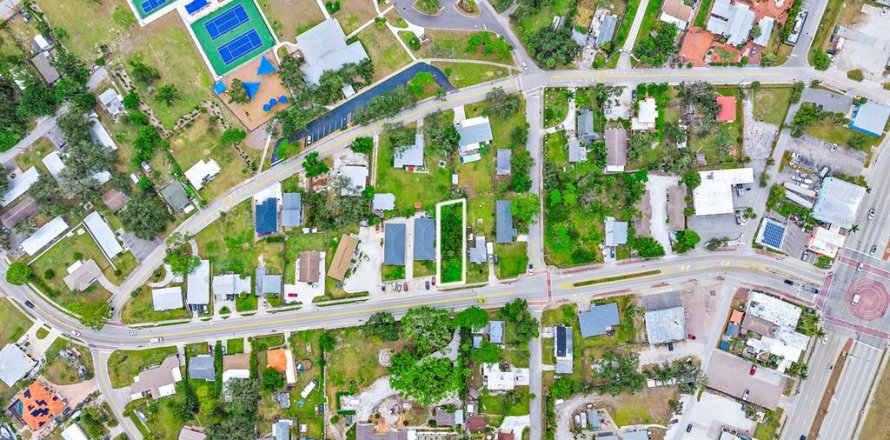 Terreno en Nokomis, Florida № 2095127