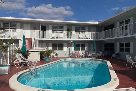 Condominio en Lauderdale-by-the-Sea, Florida, 1 dormitorio  № 2064311