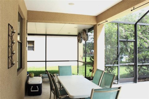 House in Kissimmee, Florida 5 bedrooms, 314.94 sq.m. № 1557199 - photo 23