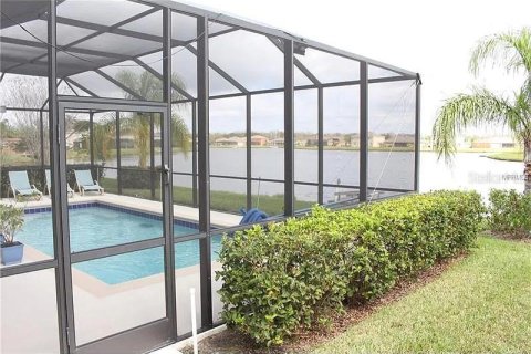 House in Kissimmee, Florida 5 bedrooms, 314.94 sq.m. № 1557199 - photo 3