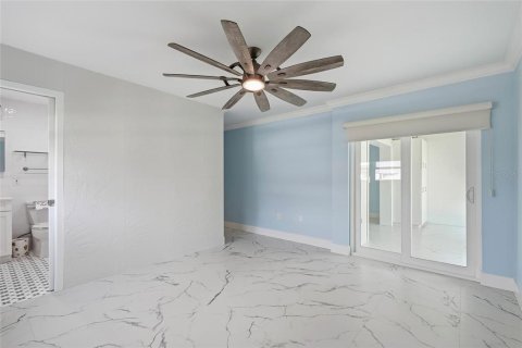 Condo in Bradenton, Florida, 2 bedrooms № 2207996 - photo 22