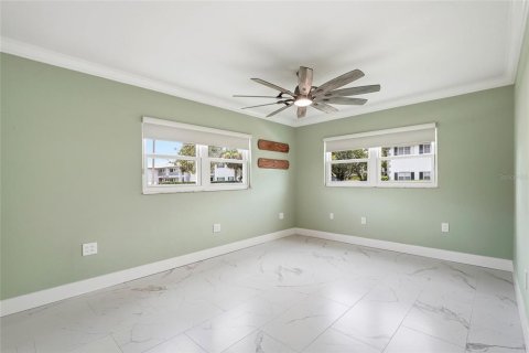 Condo in Bradenton, Florida, 2 bedrooms № 2207996 - photo 26