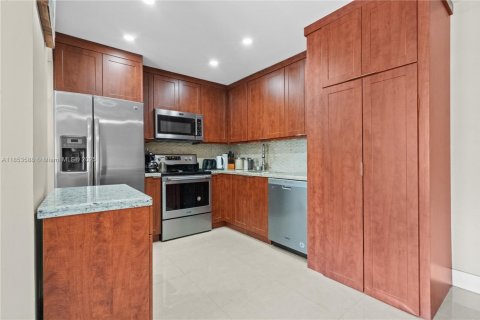 Condominio en venta en Miami, Florida, 2 dormitorios, 89.19 m2 № 1977500 - foto 8