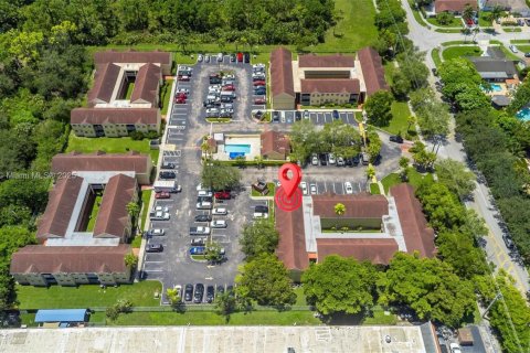 Condominio en venta en Miami, Florida, 2 dormitorios, 89.19 m2 № 1977500 - foto 29